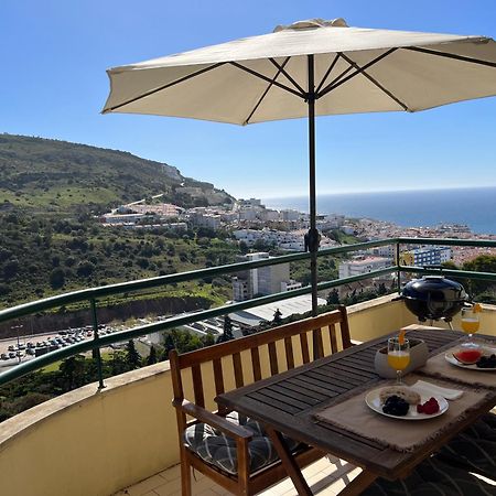 Casa Do Mar - Sea View - Wifi - Barbecue Apartment Sesimbra Luaran gambar