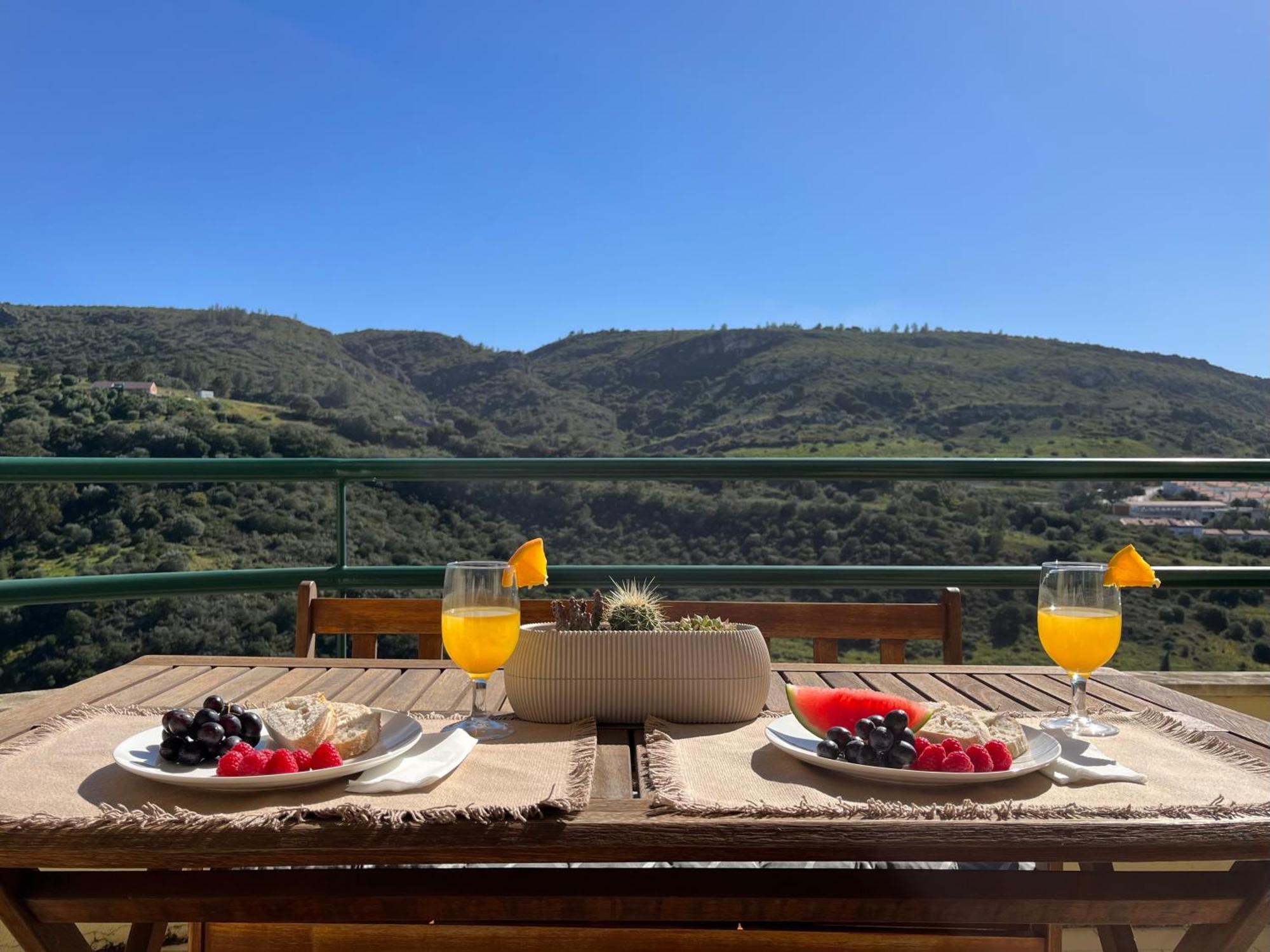 Casa Do Mar - Sea View - Wifi - Barbecue Apartment Sesimbra Luaran gambar